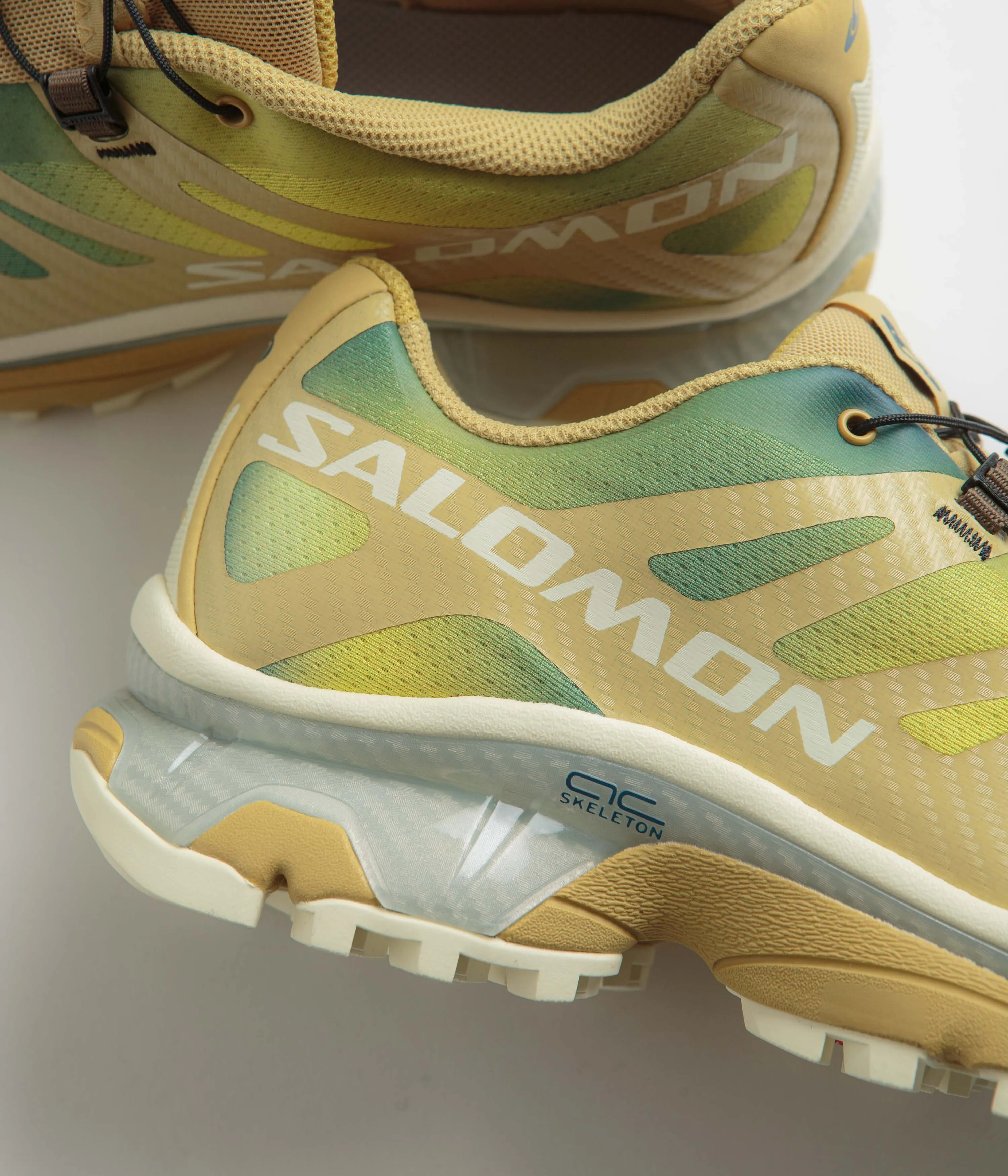 Salomon XT-4 OG Aurora Borealis Shoes - Southern Moss / Transparent Yellow / Deep Dive