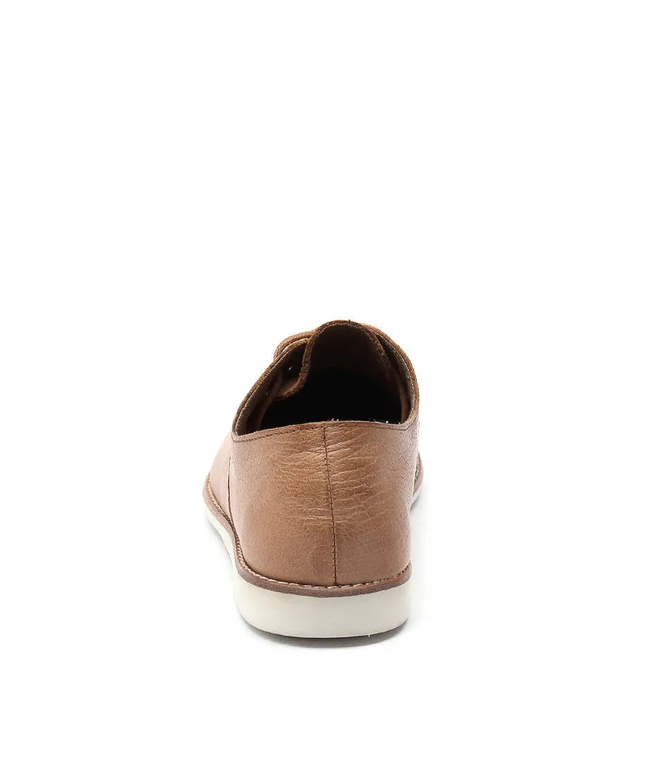 SILENT D Needle Tan Leather