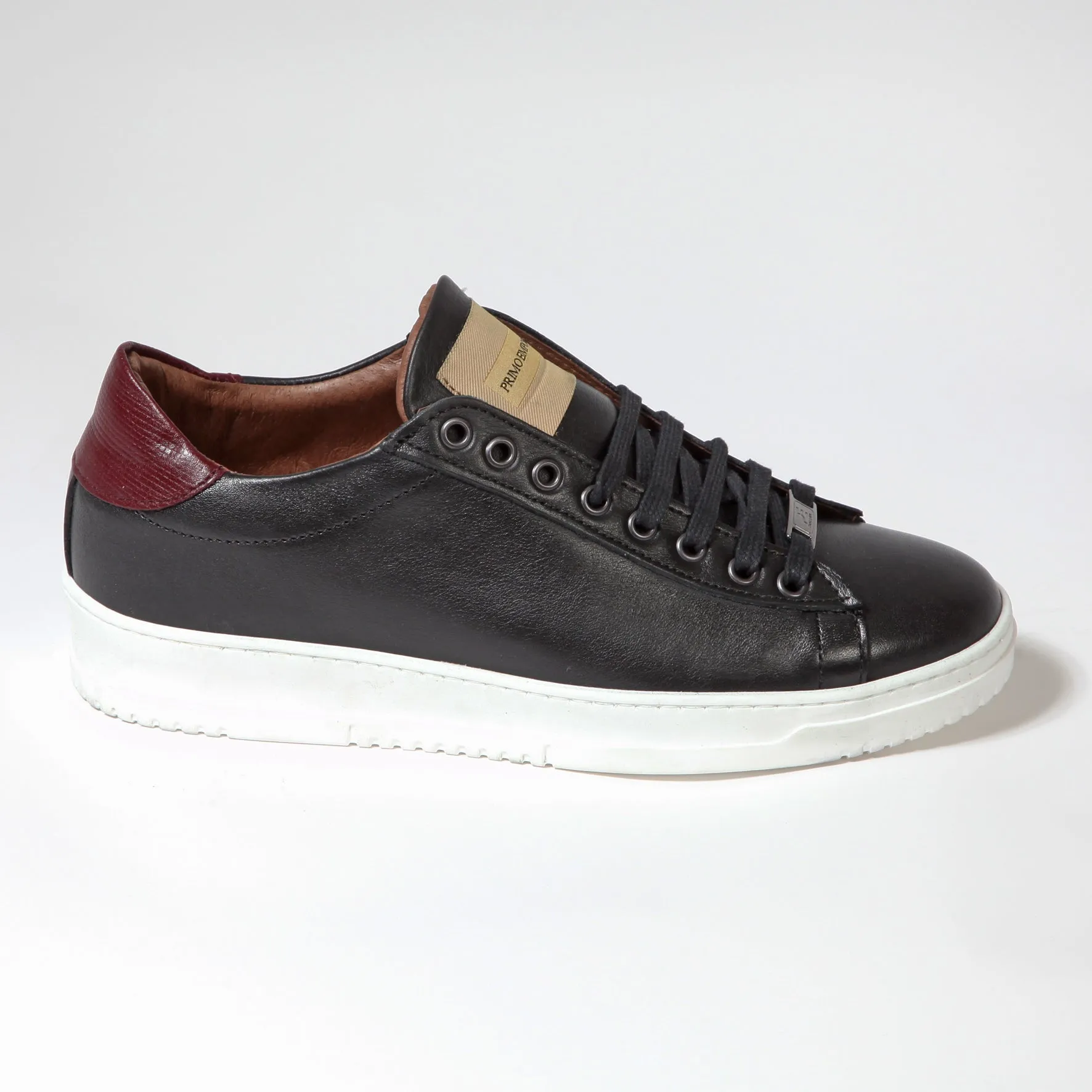 Sneakers bassa in Pelle nera opaca