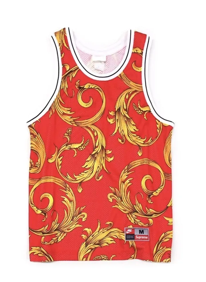 Supreme  |Logo Tanks