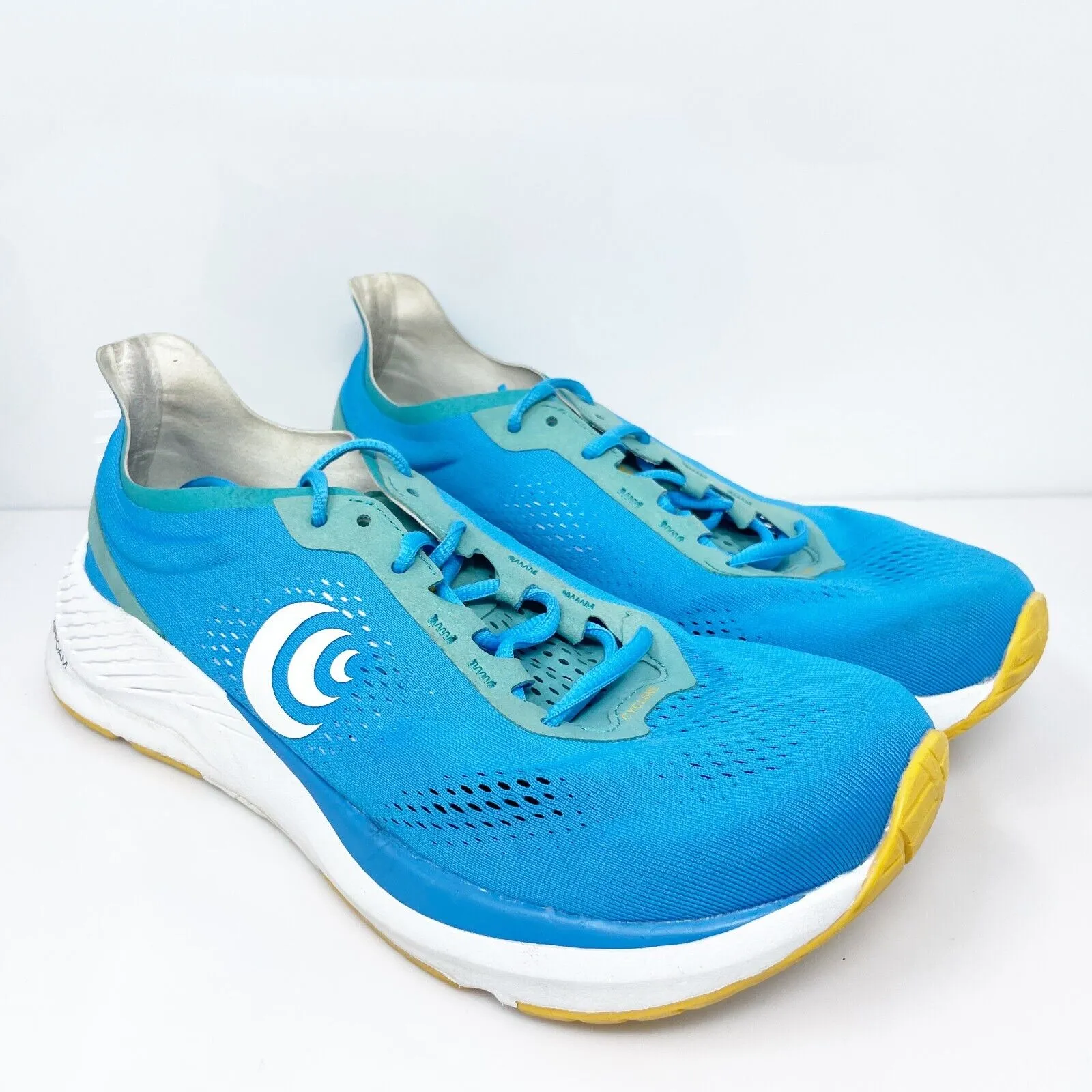 Topo Athletic Womens Cyclone Blue Running Shoes Sneakers Size 10.5