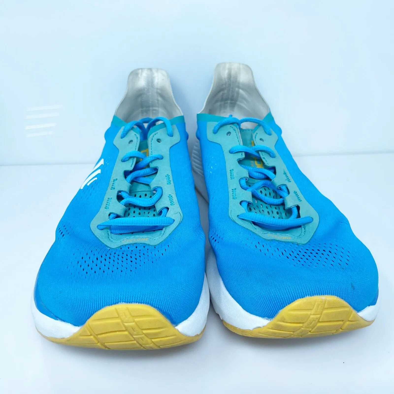 Topo Athletic Womens Cyclone Blue Running Shoes Sneakers Size 10.5