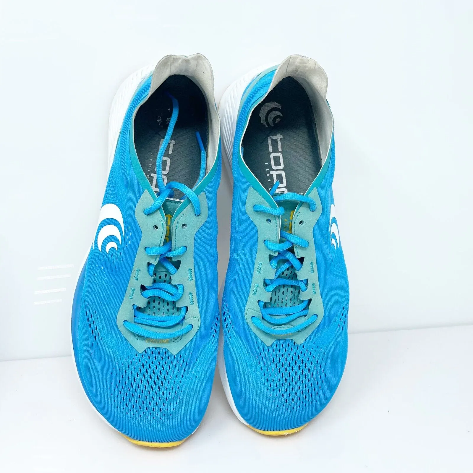 Topo Athletic Womens Cyclone Blue Running Shoes Sneakers Size 10.5